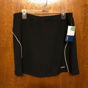 NEW Women’s Reebok Tennis Skirt w/ shorts